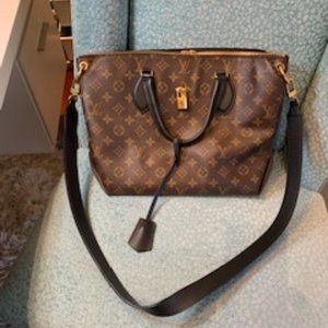 Authentic: LOUIS VUITTON Monogram Flower Zipped Tote PM Black